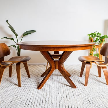 The Corcovado: Modern Small Dining Table for 4 to 8, Extendable 