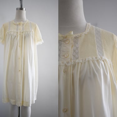 1960s Barbizon Pale Yellow Robe 