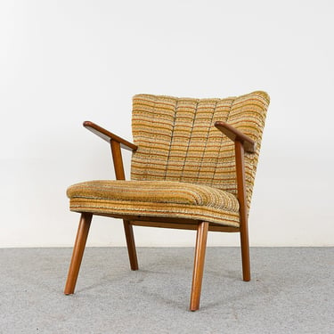 Danish Mid Century Beech Lounge Chair - (321-261.3) 