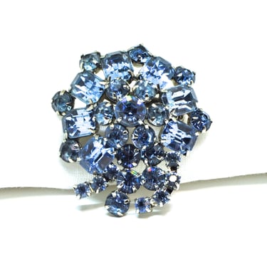 Juliana  D&E Brooch Sparkling Blue Crystal Rhinestones 1950s Prong Set Closed Back Breathtaking Gift for Her Bride Something Blue MGM Piece 