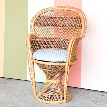 Sweet Rattan Child's Peacock Chair