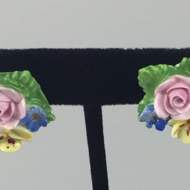 She Loved the Little Florals - Vintage 1950s English Bouquet Porcelain Rose Pansy Earrings 