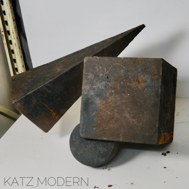Geometric Steel Sculpture⁣ – Jim Larkin