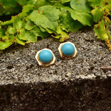 Vintage 14K Gold Turquoise Cabochon Stud Earrings, Color Stabilized Turquoise Stone, 8-Sided Yellow Gold Setting, 16.5mm 
