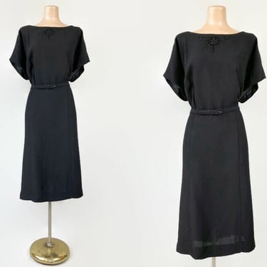 VINTAGE 40s Black Rayon Crepe Curvy Volup Dress With Beaded Neckline and Original Belt | 1940s Little Black Dress | VFG 