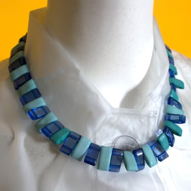 Beautiful Vintage Turquoise & Clear Blue Beaded Spray Necklace 