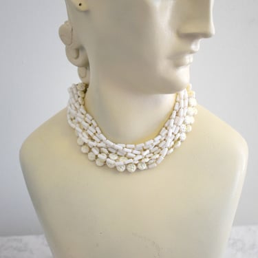 1950s/60s White Plastic Multi-Strand Bead Necklace 