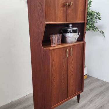 Danish Teak Corner Cabinet ST032352