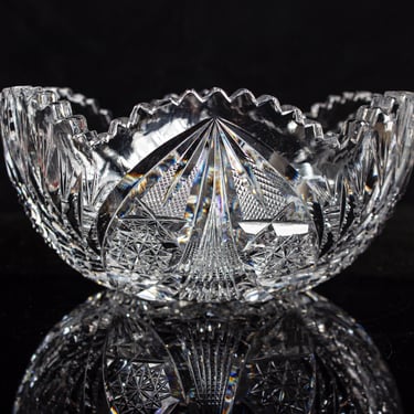 Cut Crystal Bowl with Large Starburst Pattern and Sawtooth Rim 