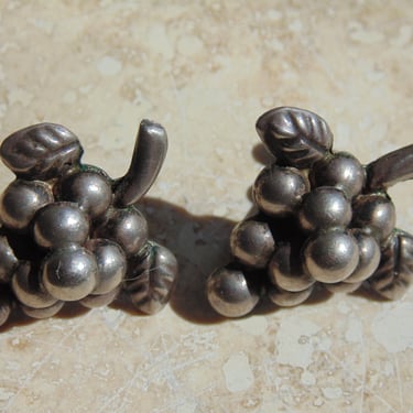 Mexico Silver Screw Back Grape Bunch Earrings 