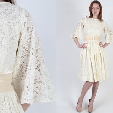 All Over Lace 50s Dress / Vintage 1950s Plain Ivory Floral / Flared Angle Sleeves, Cocktail Wedding Party Knee Dress 