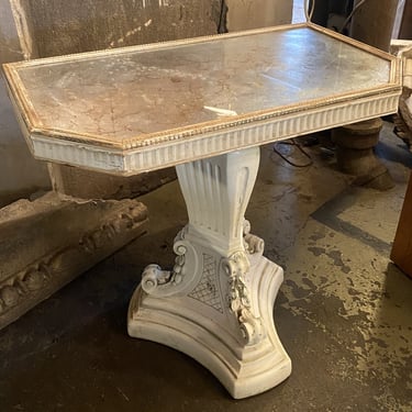 Small Corner Mirror Top Table