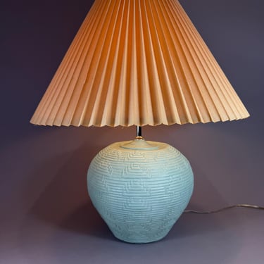 Vintage Southwestern Pattern Table Lamp 