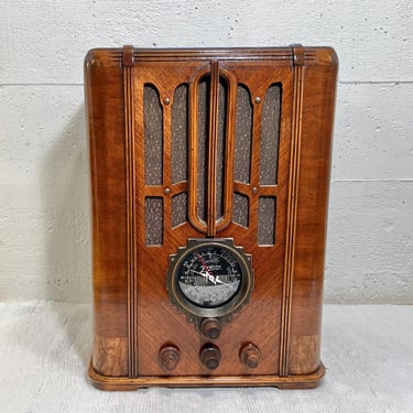 1936 Zenith AM/SW/MP3 Tombstone Radio, Bluetooth Option, Black Dial Model 5S29, Elec Restored 