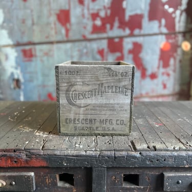 Vintage Crescent Mapleine Wood Crate Seattle, WA 