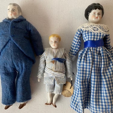 Vintage Porcelain Head Dollhouse Dolls, Victorian House Miniature Mom Dad And Boy, Miniatures 