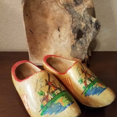 Wood Dutch shoes from Holland, hand painted from 1960's 