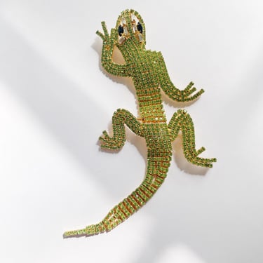 Vintage green lizard rhinestone brooch 