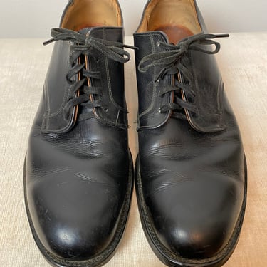 Women’s /Men’s vintage shoes~ classic black lace up oxfords Unisex androgynous boho look~ larger women’s size 91/2/ men’s 71/2 D 