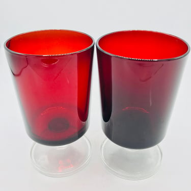 Lovely Vintage (2) Arcoroc France Wine Glasses set Ruby Red Clear Stemmed -Great  Condition 