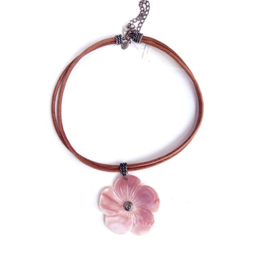 Carolyn Pollack Relios Mother of Pearl FLOWER Pendant with 925 Sterling Silver Findings and Leather Necklace, New With Tags, Gift for Her 