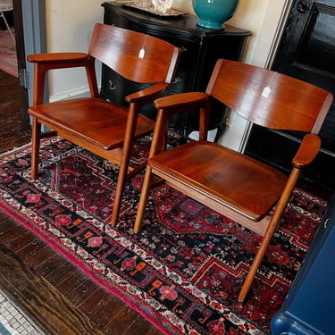 2 awesome W.H. Gunlocke arm chairs. 33.5” x 24” x 30.5” seat height 17.25” 