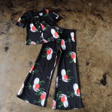 1970's Two Piece / Art Deco Revival Shirt and Pants / Women's Extra Small to Small / Vintage Printed Set 