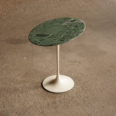Early Oval Saarinen Tulip Side Table by Knoll 
