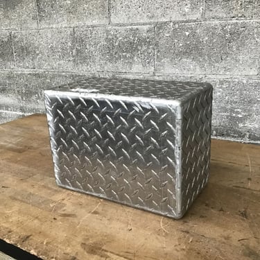 Diamond Plate Steel Box (Seattle)