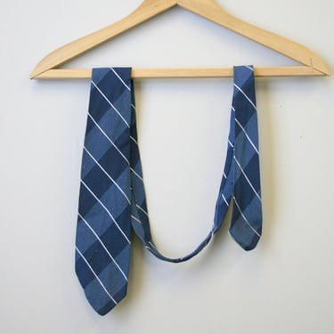 1950s Blue Plaid Three Fold Necktie 