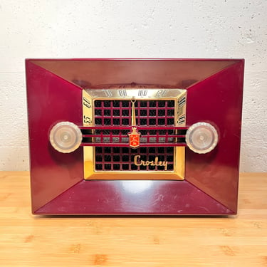 1949 Crosley AM Bakelite Radio, Elec Restored, Model 11-108U with 45rpm Phono Jack, MCM Dark Red 