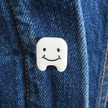 Tooth Pin Cute Molar Teeth Lapel Pin 