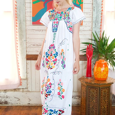 Mexican Wedding Dress 70s Hand Embroidered Colorful Cotton Floral Maxi Dress Alternative Wedding Dress Size Medium Large 
