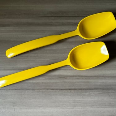 Vintage M.M Plast Teknik Denmark Set of Two Yellow Melamine Serving Spoons designed by Alf Rimer 