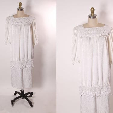 1980s White Half Sleeve Drop Waist Floral Lace Trim Blouse with Matching Skirt Two Piece Outfit by Jackie Taub for Connections 