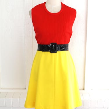 1970s - MOD -  Color Blocked - Red / Yellow - Mini - Estimated M 