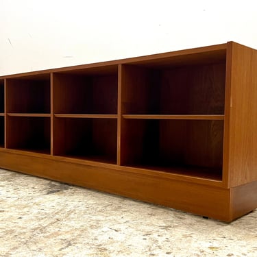 Vintage 1960s Danish Modern Teak Bookcase by Poul Hundevad 