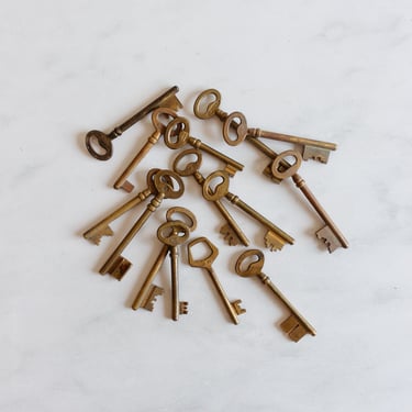 vintage french brass skeleton key