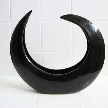 Vintage 80s Black Ikebana Vase - 1980s Black Ceramic Crescent Moon Shaped Vessel - 1980s Decor 