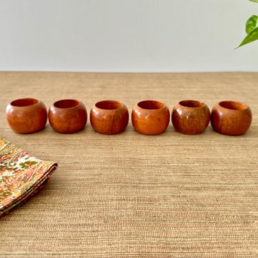 Vintage Round Wood Napkins Rings - Set of 6 