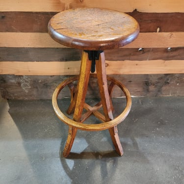 Antique Quartersawn Oak Screw Stool