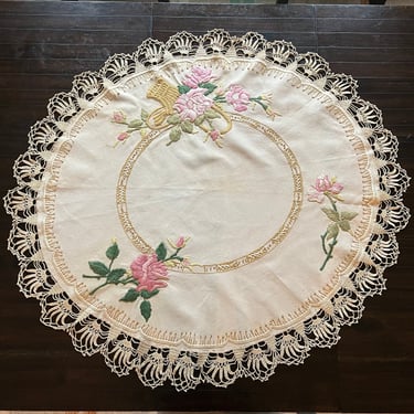 antique 1900s Royal Society silk hand embroidered floral rose linen circular table cloth 