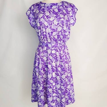 Vintage 70s 80s Purple Floral Polyester Dress with Belt and Button Accents 