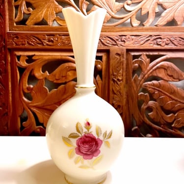 Vintage Lenox Porcelain Vase Rhodora Pattern Pattern 