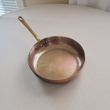 Vintage copper pan with brass handle Used cooking pan Copper cookware Farmhouse decor Rustic kitchen 