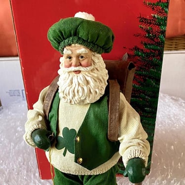 Shamrock Clothtique Fabric Vintage Irish Santa Claus Figurines, Collectible Old World Santa Dolls, Vintage 1980s Christmas decoration~ 