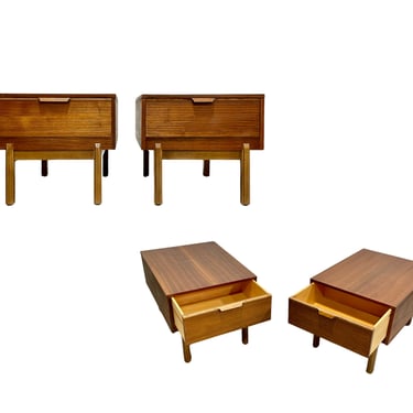 Mid Century Modern WALNUT END TABLES / Side Tables / Nightstands 