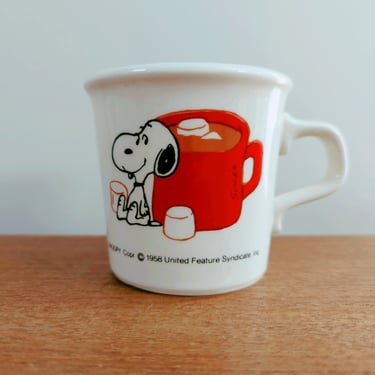 Vintage Snoopy Mug | Hot Cocoa Chocolate with Marshmallows | Taylor International | USA 