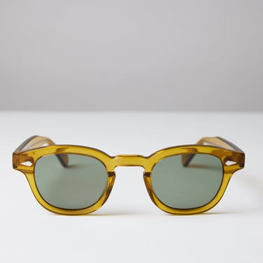 Small - New York Eye_rish, Causeway. Two-tone, Caramel Frame with G24 Green Lenses 