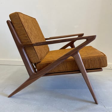 Beautiful Handmade Walnut Z Chair in Honey Almond 